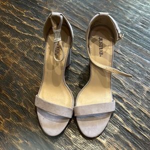 Lavender/Gray 7.5W Heels